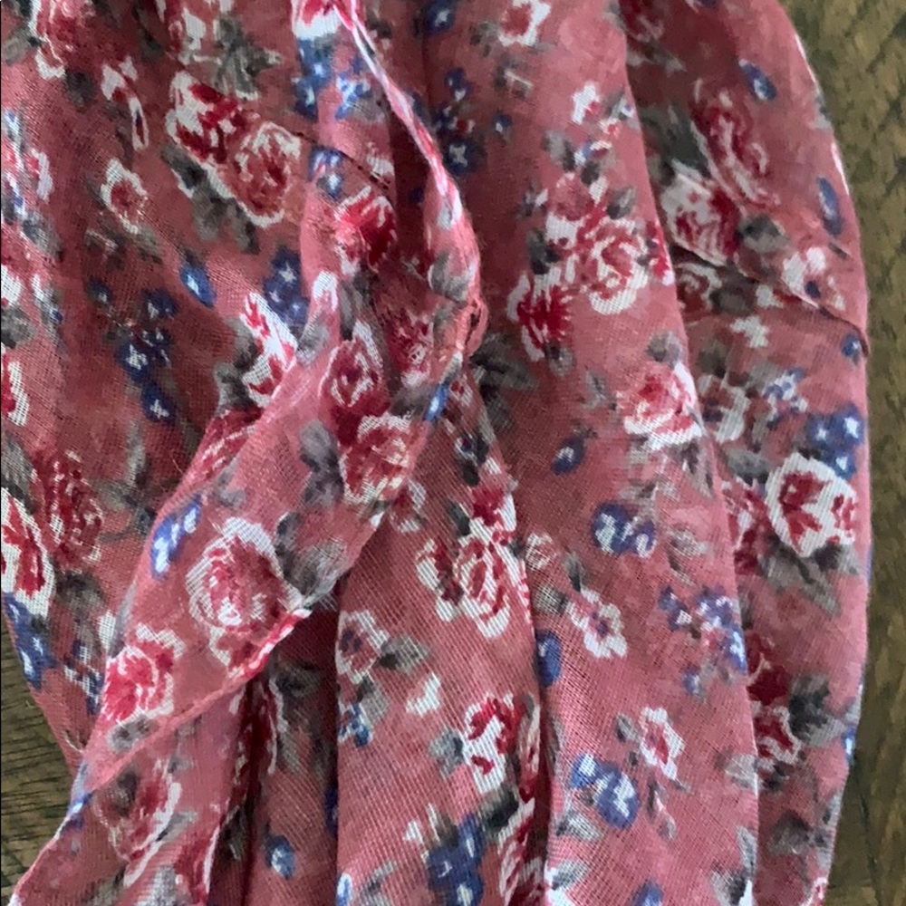 Rose Infinity Scarf - Picture 2 of 2